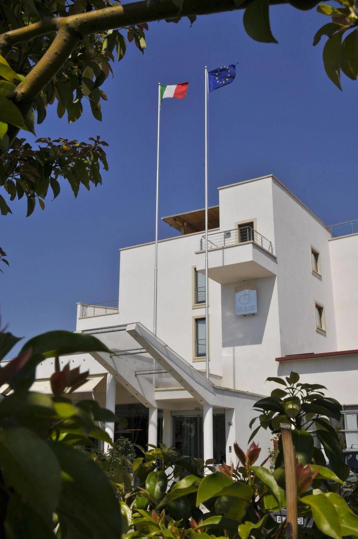 Hotel Del Conte Fondi Εξωτερικό φωτογραφία