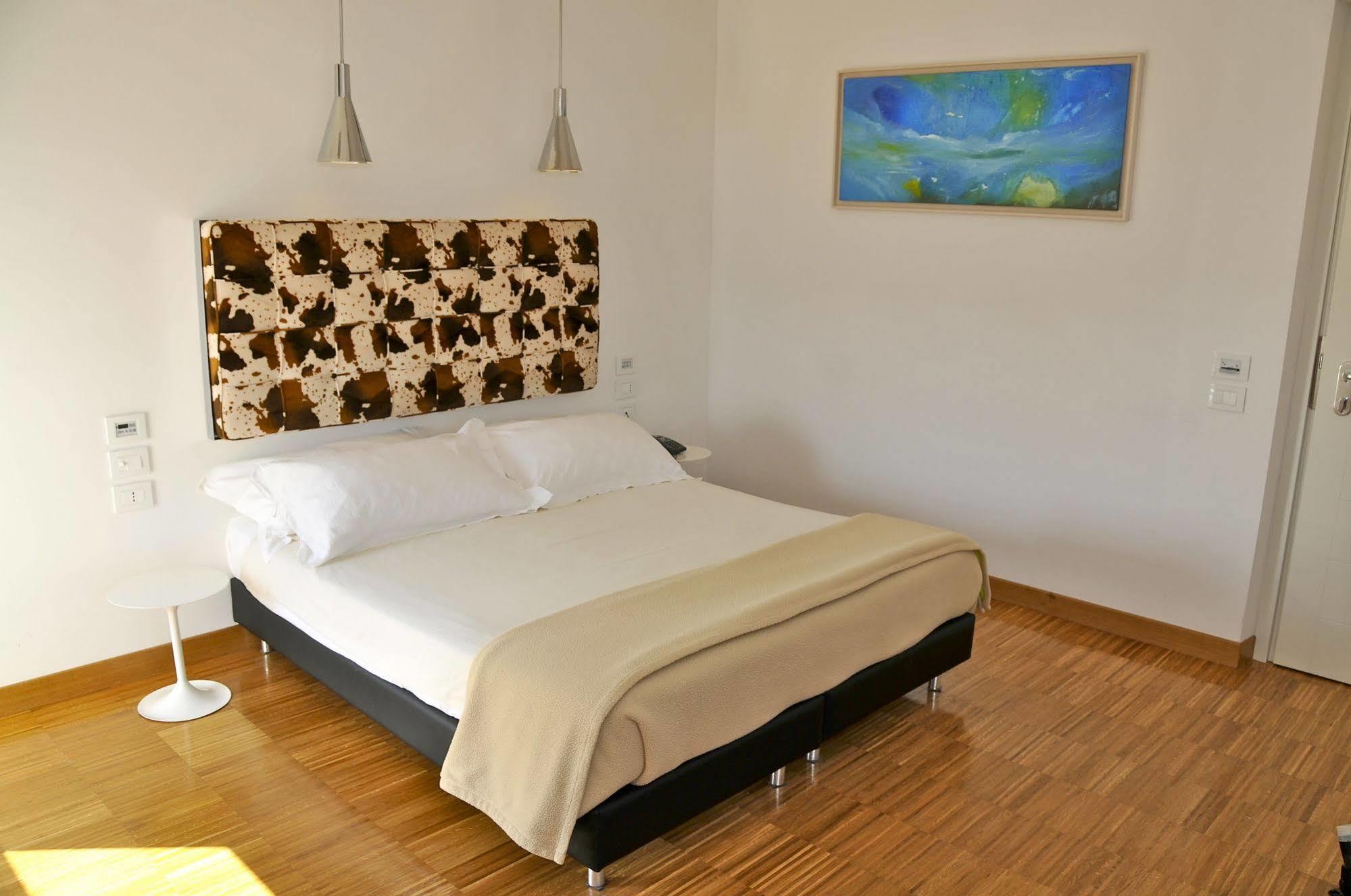 Hotel Del Conte Fondi Εξωτερικό φωτογραφία