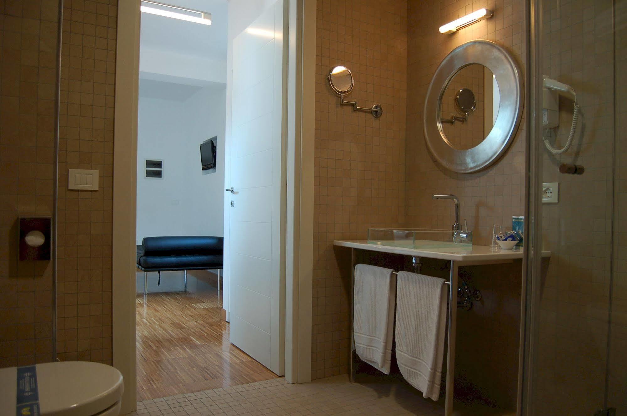 Hotel Del Conte Fondi Εξωτερικό φωτογραφία